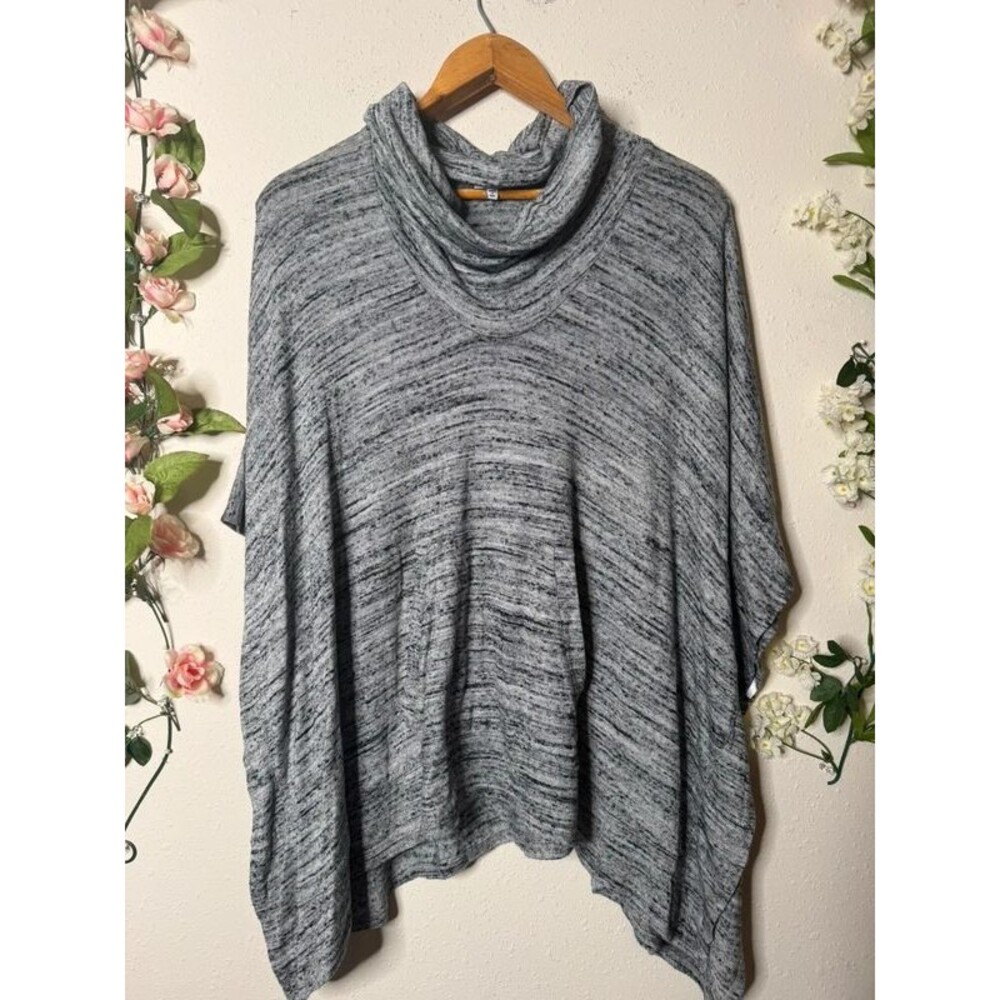 Splendid poncho with kangaroo pocket XS